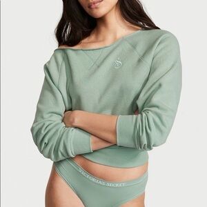 X2 Victoria’s Secret panties